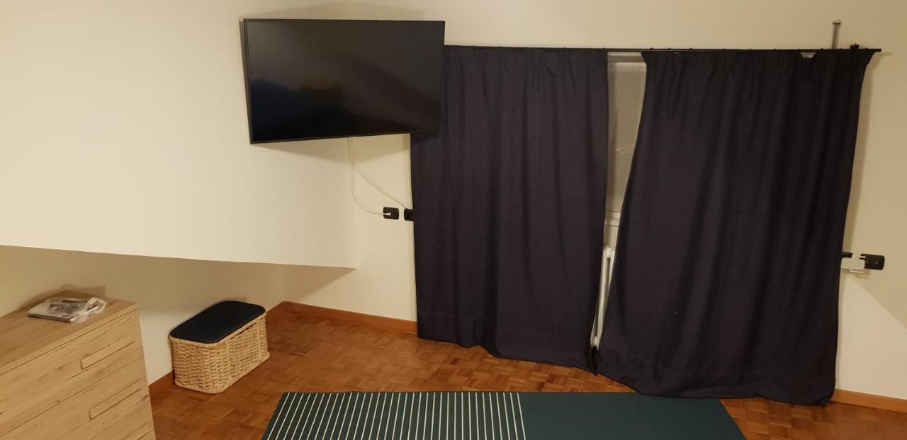 Apartment Superattico Con Vista Sul Centro E I Colli Albani Rom