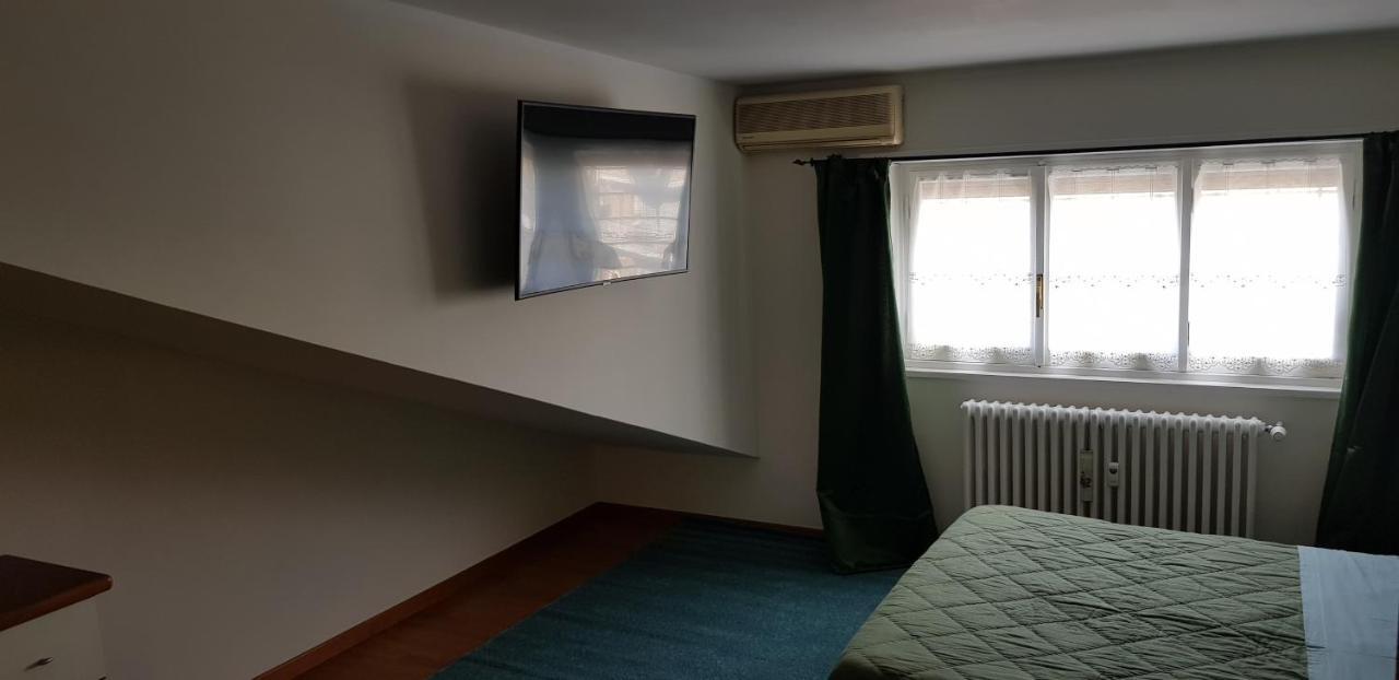 Superattico Con Vista Sul Centro E I Colli Albani *